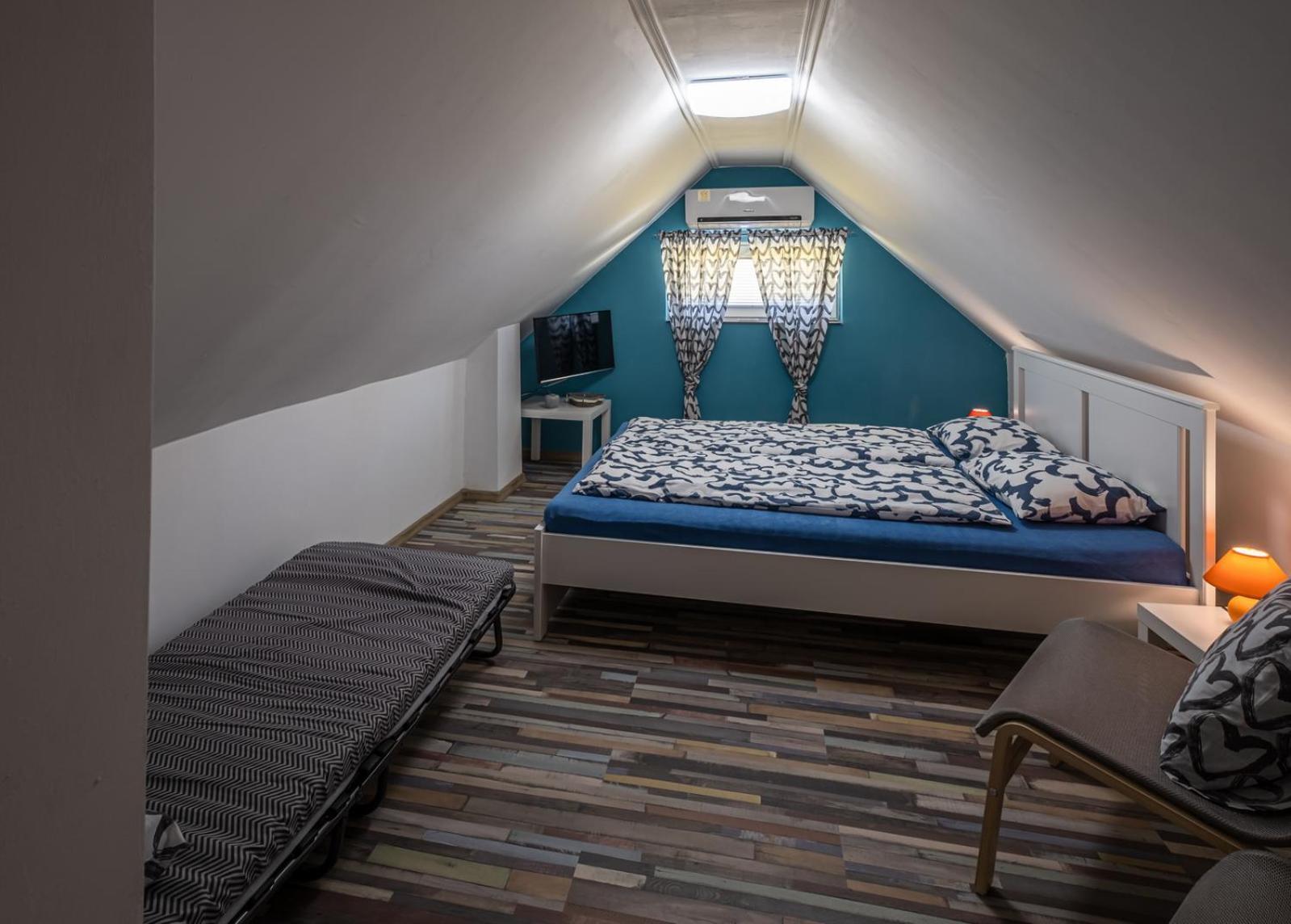 Szuerke Vendeghaz Balatonkenesen Apartment Екстериор снимка