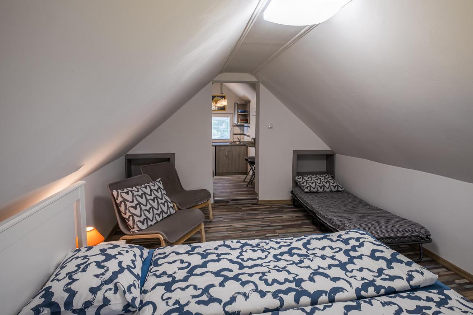 Szuerke Vendeghaz Balatonkenesen Apartment Екстериор снимка