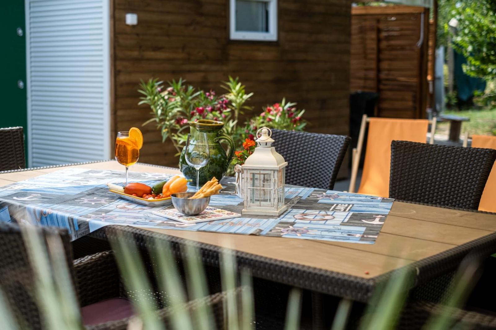 Szuerke Vendeghaz Balatonkenesen Apartment Екстериор снимка